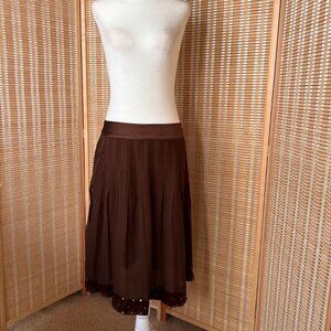 100% silk Worthingtom brown midi skirt with side zipper and sequin detail